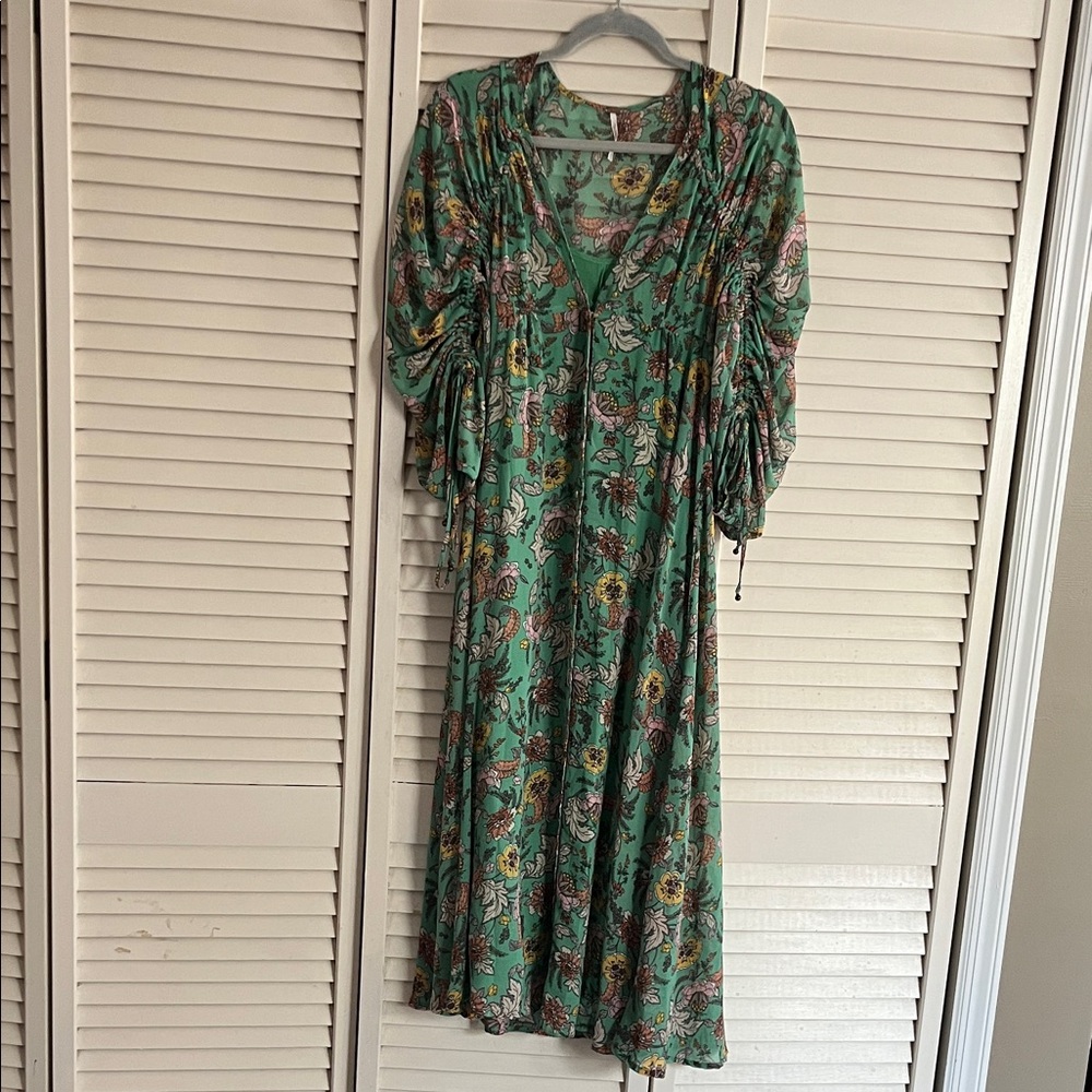 Free people - Earthfolk Maxi Dress- Green Floral - Picture 5 of 14